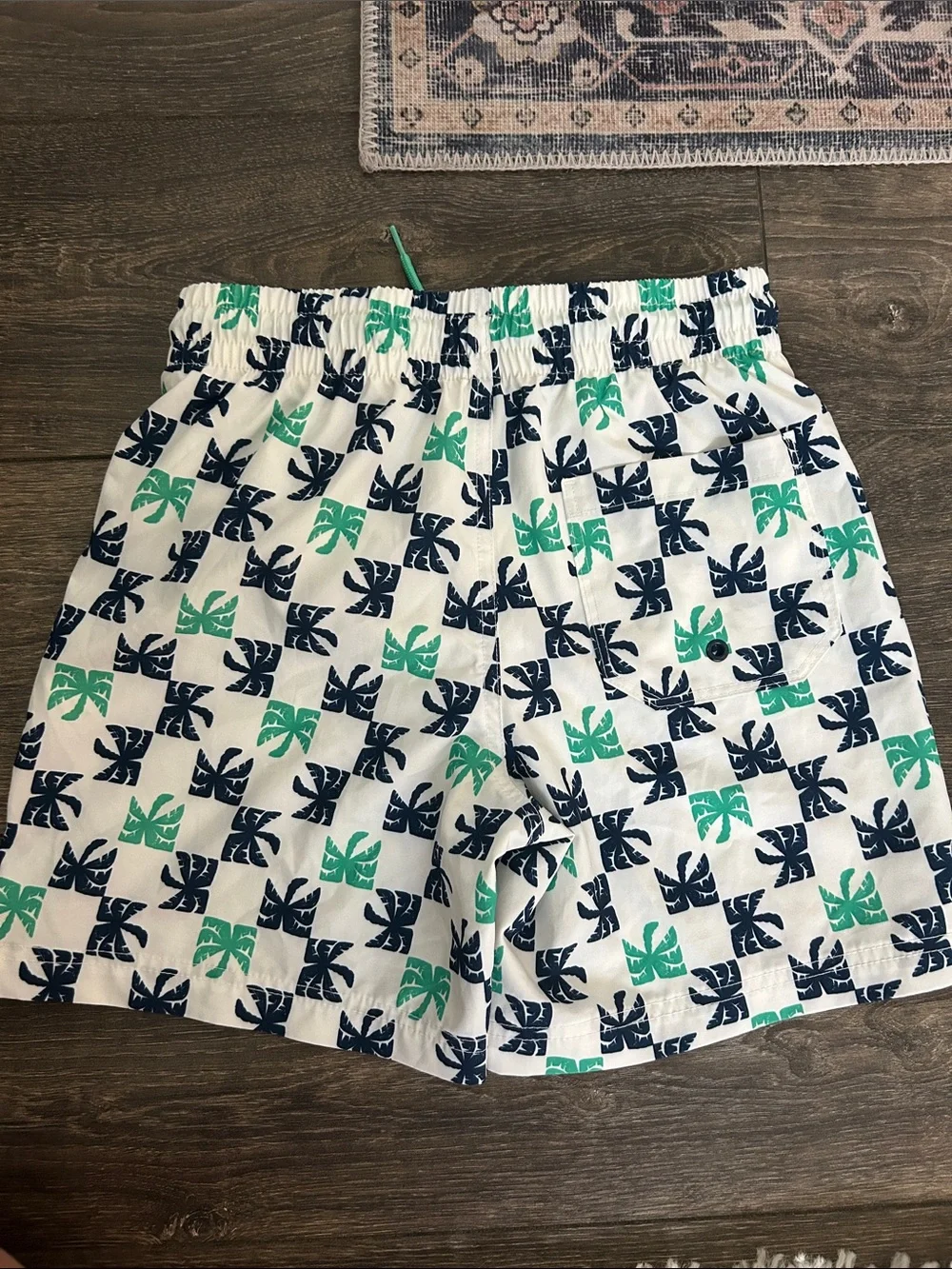 Old Navy breathable swim